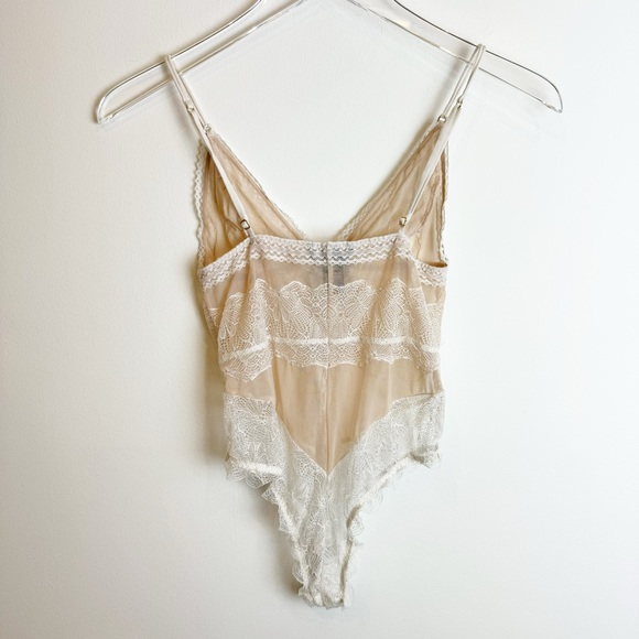 Victoria's Secret | Nude Mesh Lace Teddie Bodysuit - Picture 5 of 8